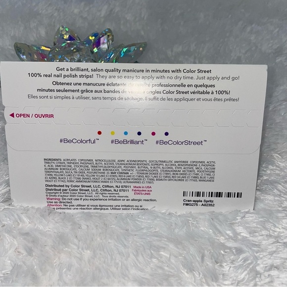 Color Street | Cran-apple Sprit z cranberry red with chunky gold flakes nail set - Picture 7 of 11